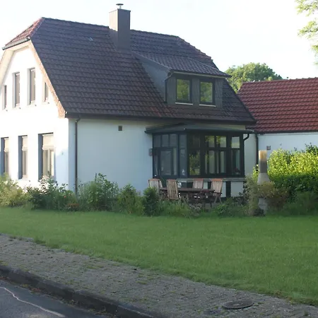 Kuesterhaus *
